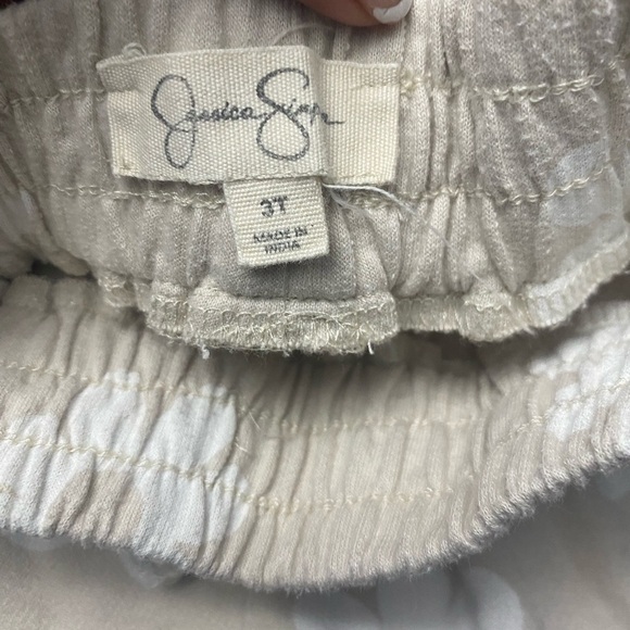 Jessica Simpson Kids Matching Set - Beige Floral - Picture 4 of 8